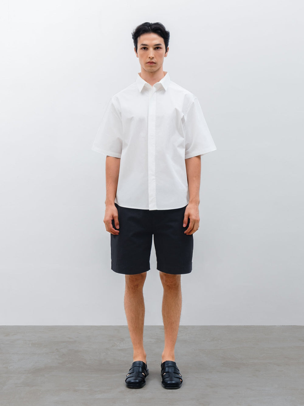 Casel Short in Black