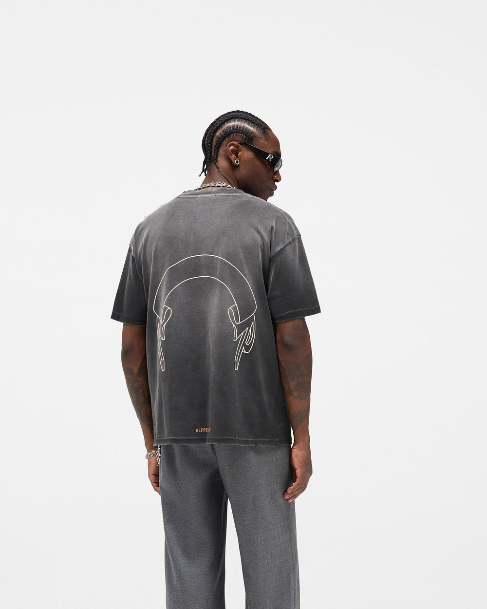 Represent Banner T-Shirt - Stained Black