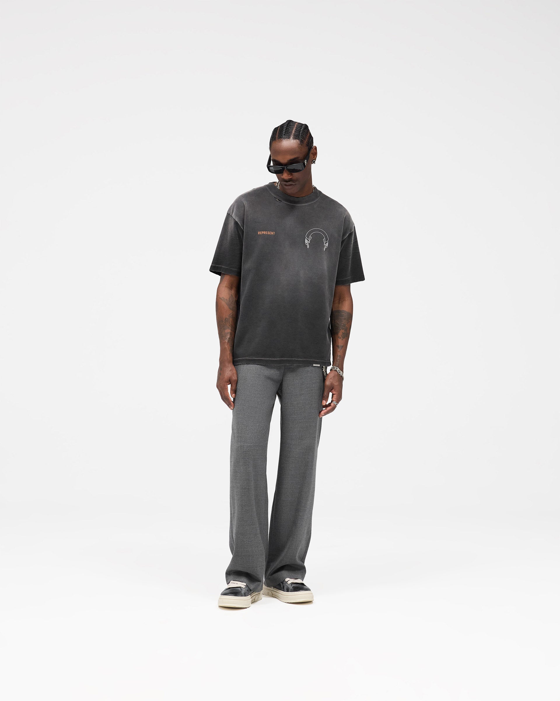 Represent Banner T-Shirt - Stained Black